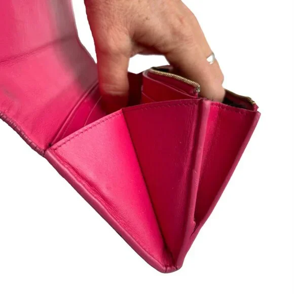 Yves Saint Laurent Pink caviar Leather Bi-fold Long Wallet - Picture 10 of 15